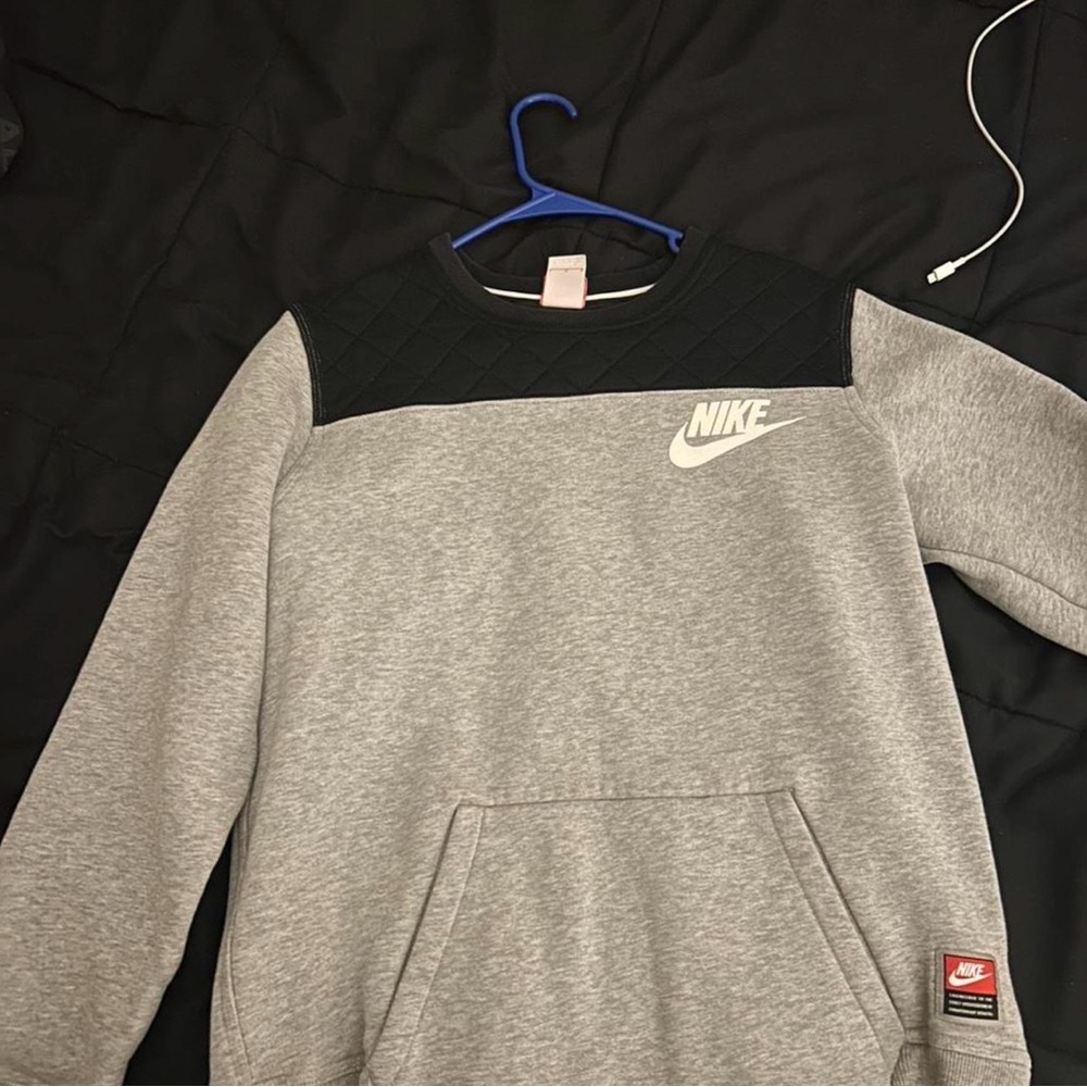 Nike Gray and Black Sweatshirt